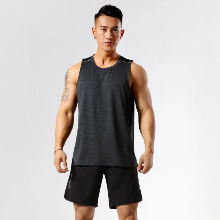 Men Gym soft fabric with strip tank tops Wholesales cheap quick dry vest New design Customs logo tops