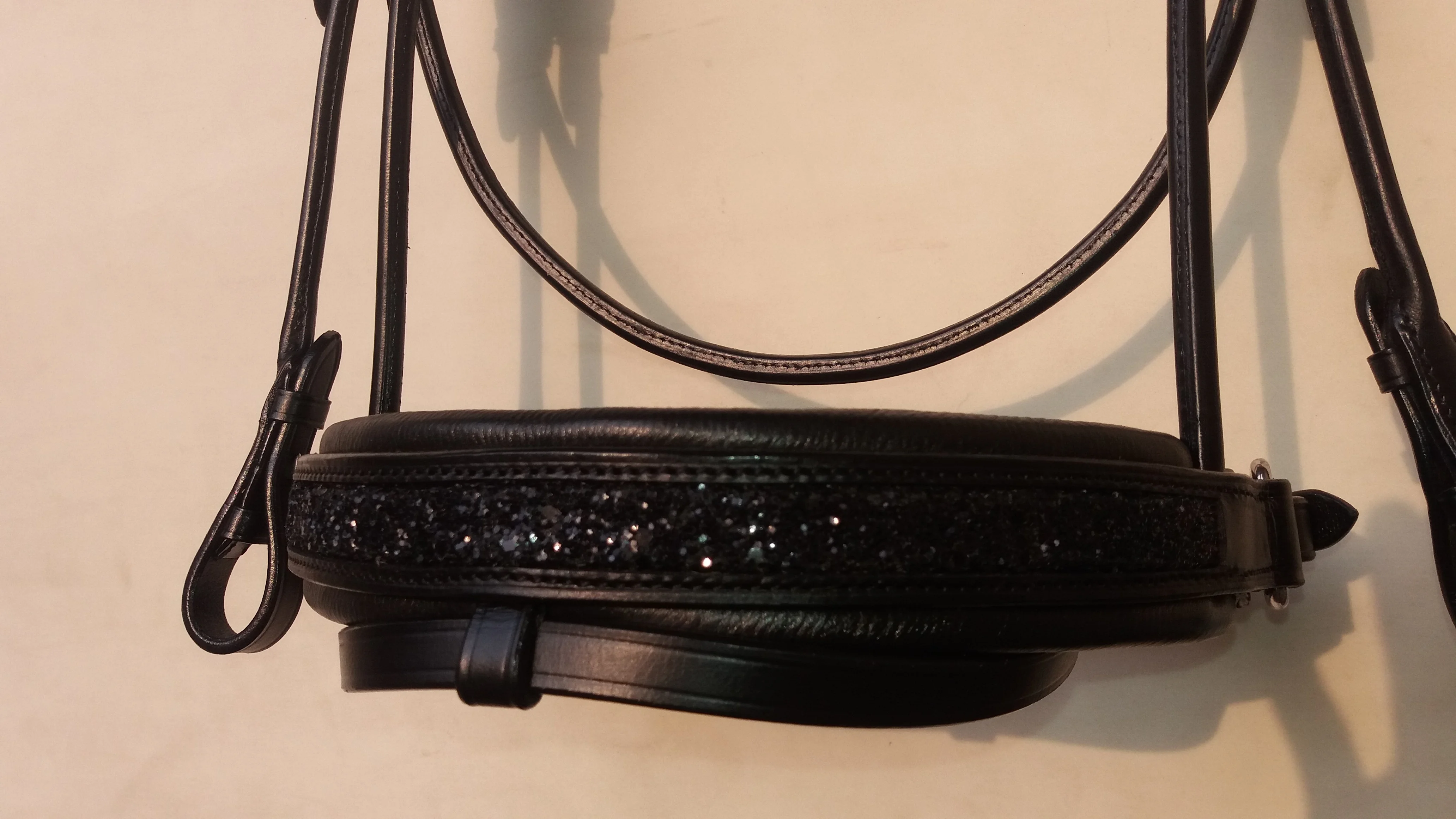 Top Quality Premium Horse Leather Snaffle Bridle With Half Round Noseband For Horse Ridding At Affordable Price