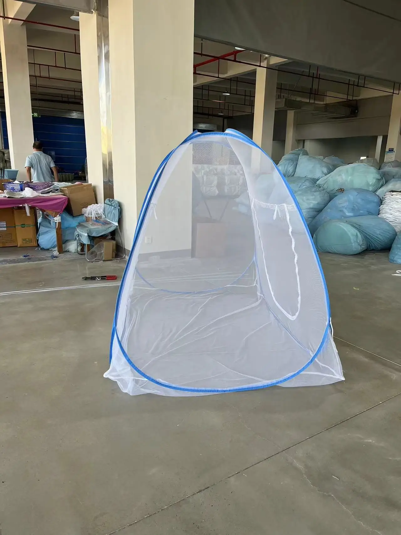 Wholesale Cheap Polyester Portable Double Bed Steel Quadrate Easy Pop up Mosquito Net tent