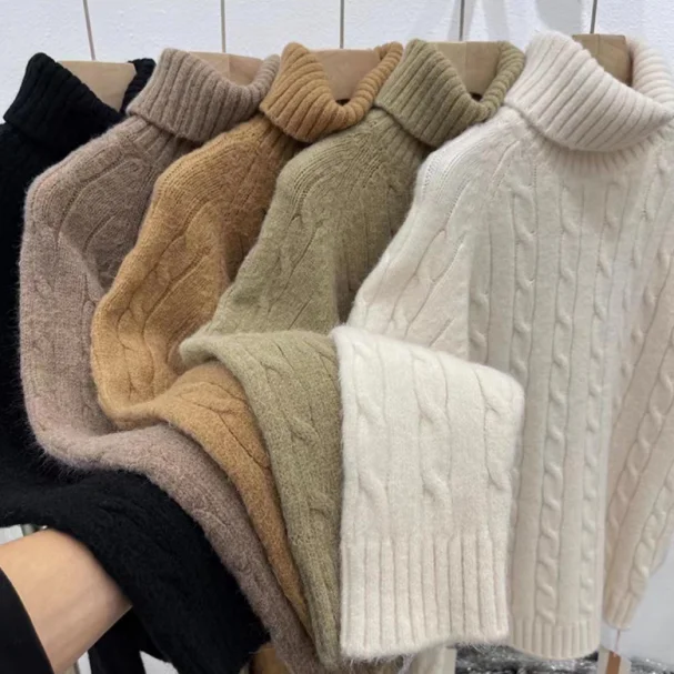 2024 Manufacturer Wholesale Custom Mongolian cashmere cable knitted lady turtleneck pullover cable knit sweater