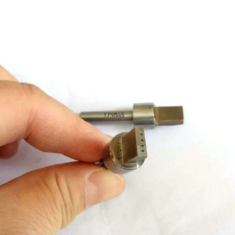 Multi-point diamond trimmer for grinder wheels