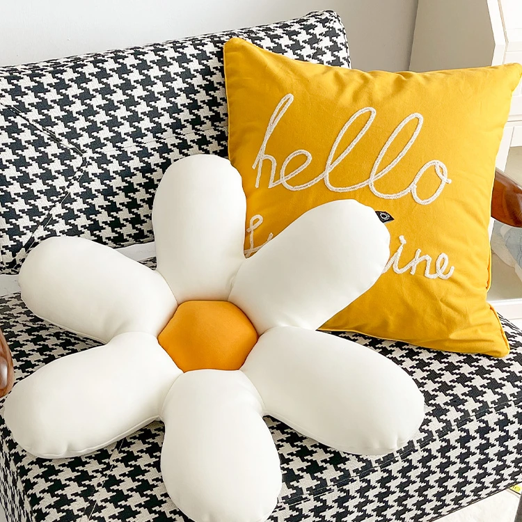 INS Style Flower Shape Luxury Decorative Large Sofa Elegant Throw Pillows Set