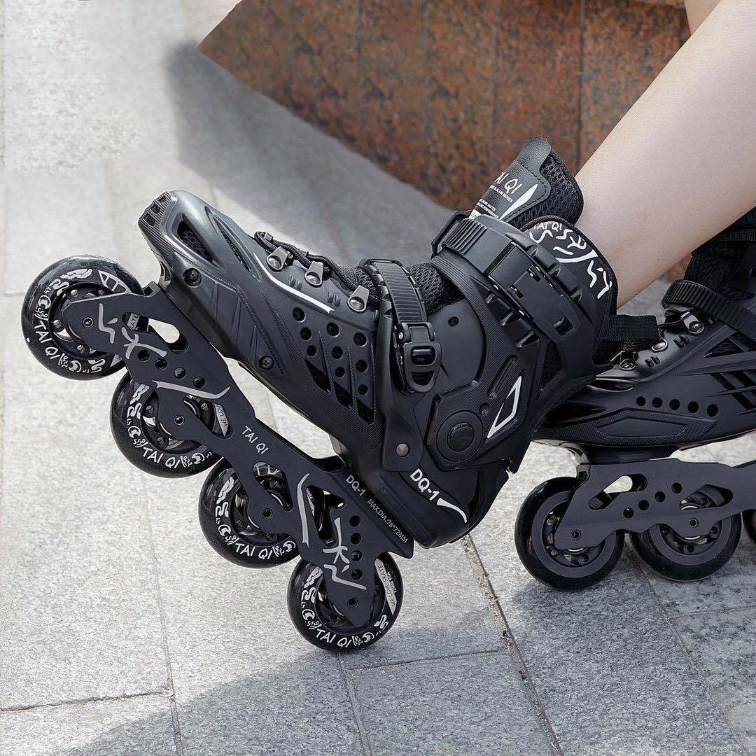 new technology  cheaper shipping cost LED 4 wheels inline roller quad skates