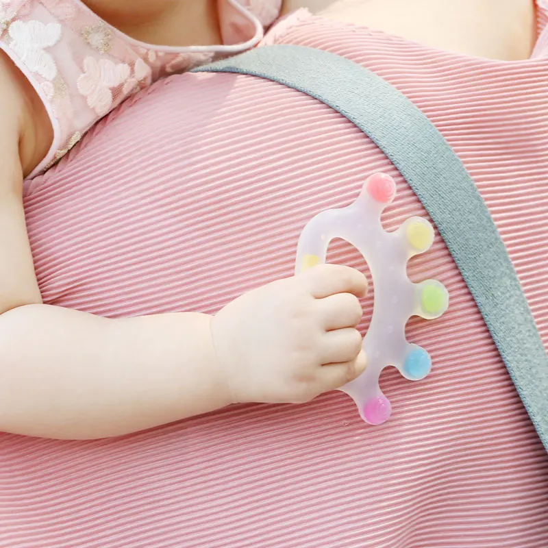 Wholesale Bpa Free Custom Safety Baby Toy Crown Silicone Teether