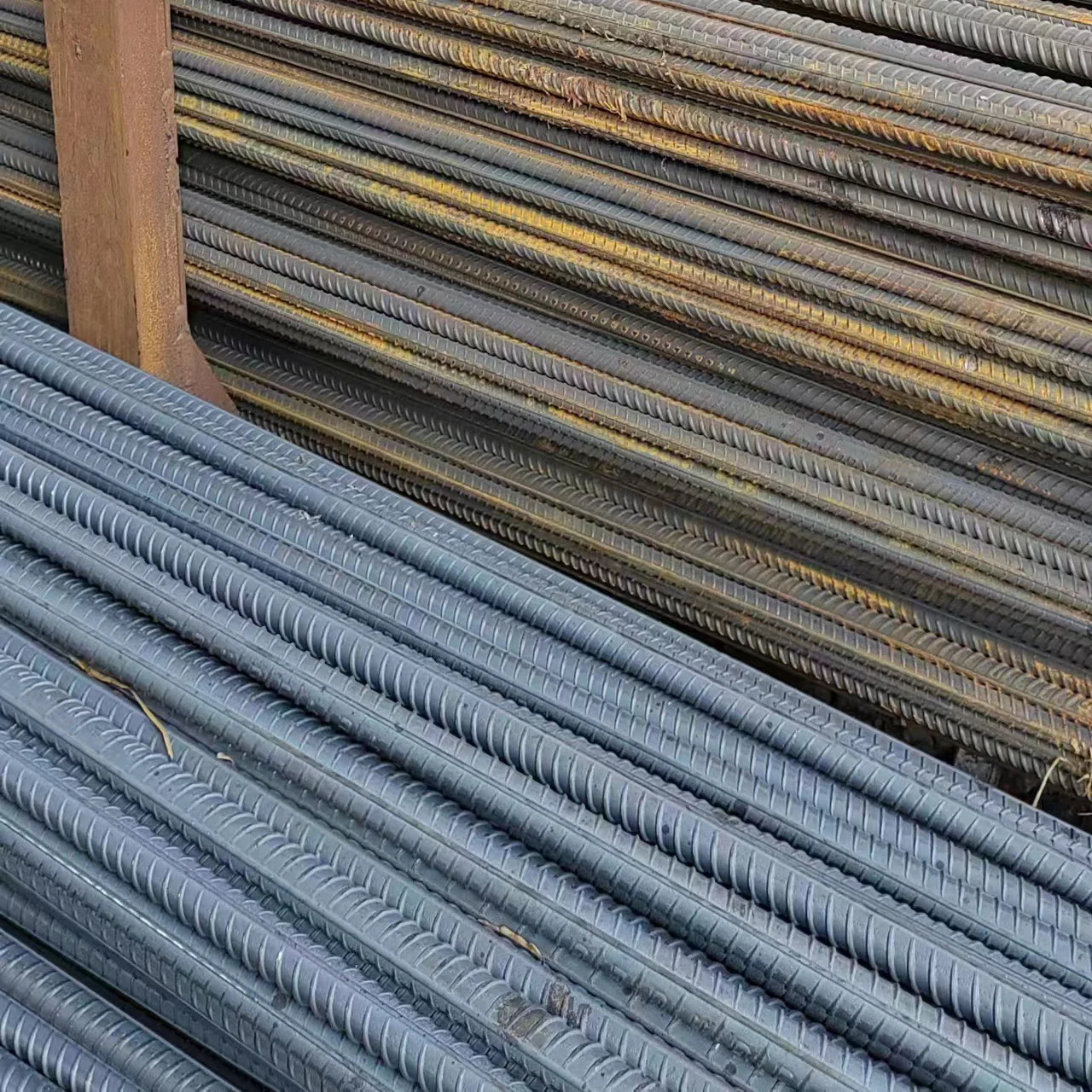 Manufacturer sends high-quality products directly  for construction steel bar Seismic steel bar