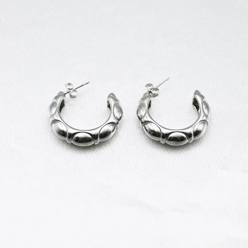 Factory Custom silver Plated Stainless Steel ECO-Friendly Jewelry Embossed Snake Pattern Thick C- Shaped Earrings