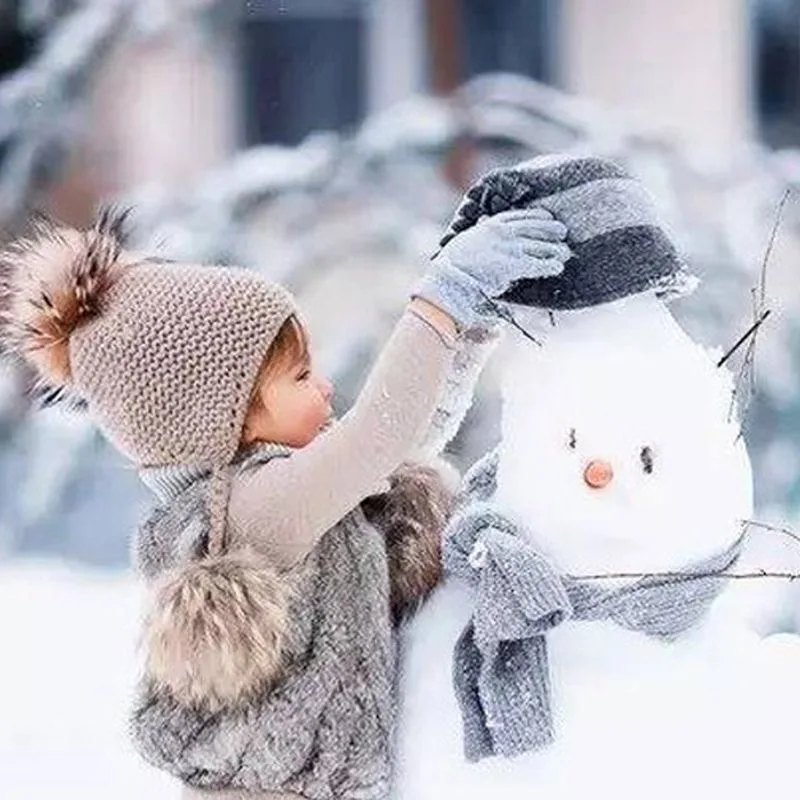 Paper Base Cellulose Snow Landscapes Easily Be Cleaned Up Outdoor Use Snow Special Effects Artificial Snow