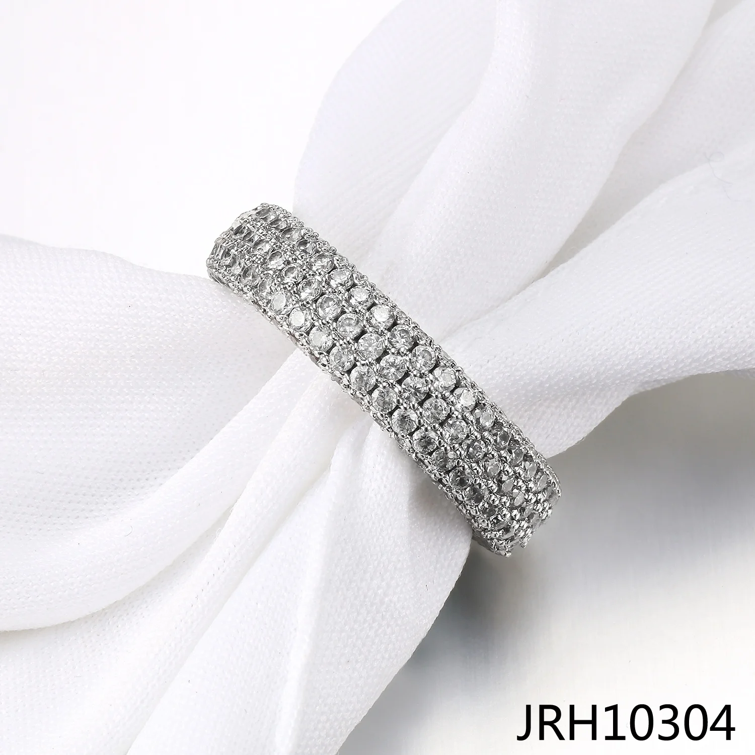 Мужское кольцо из серебра 925 пробы с микрозакрепкой