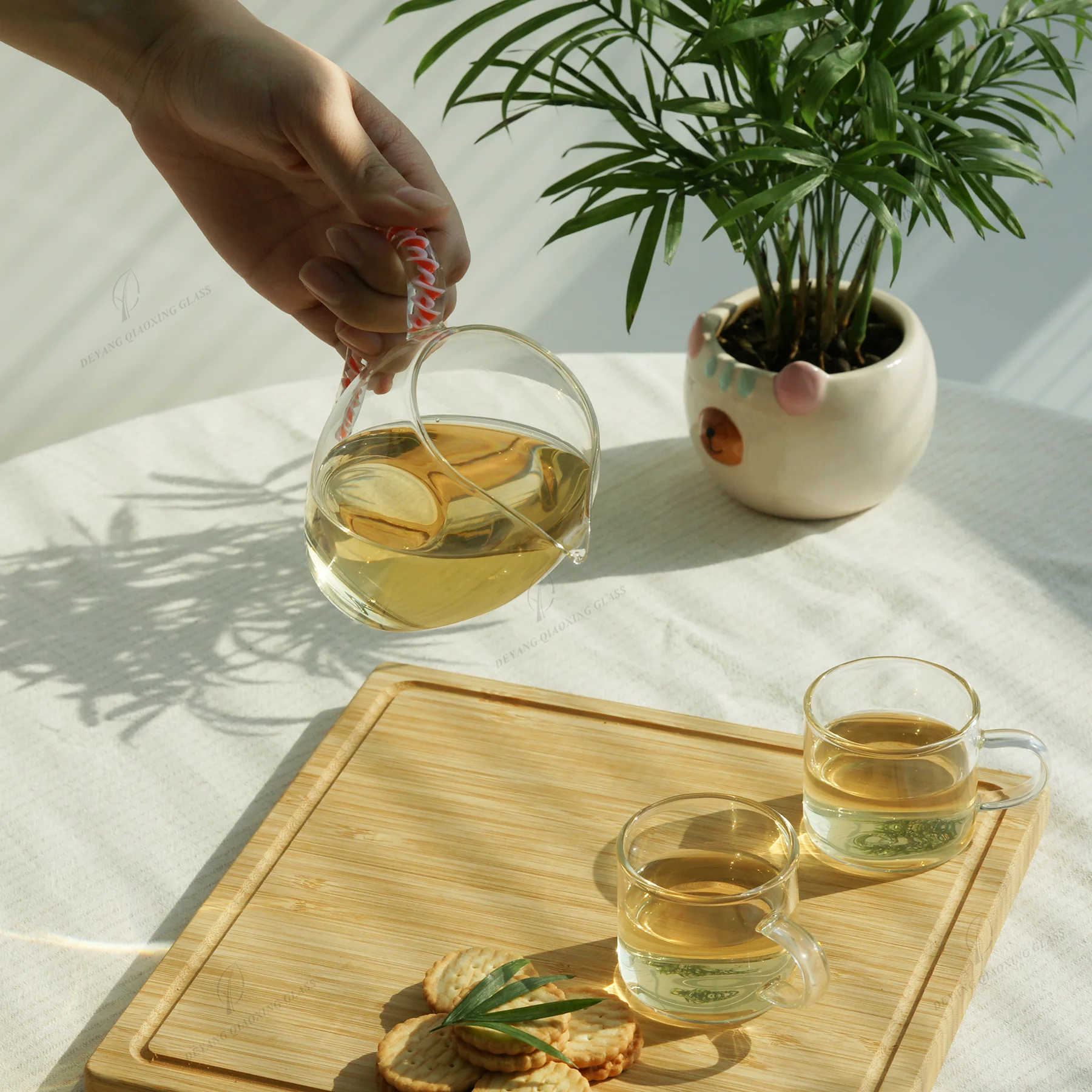 Clear Transparent Hand Blown Bulk Drinking Sets Juice Bubble Glass Cappuccino Milkshake Cup Borosilicate Glass with Color Handle