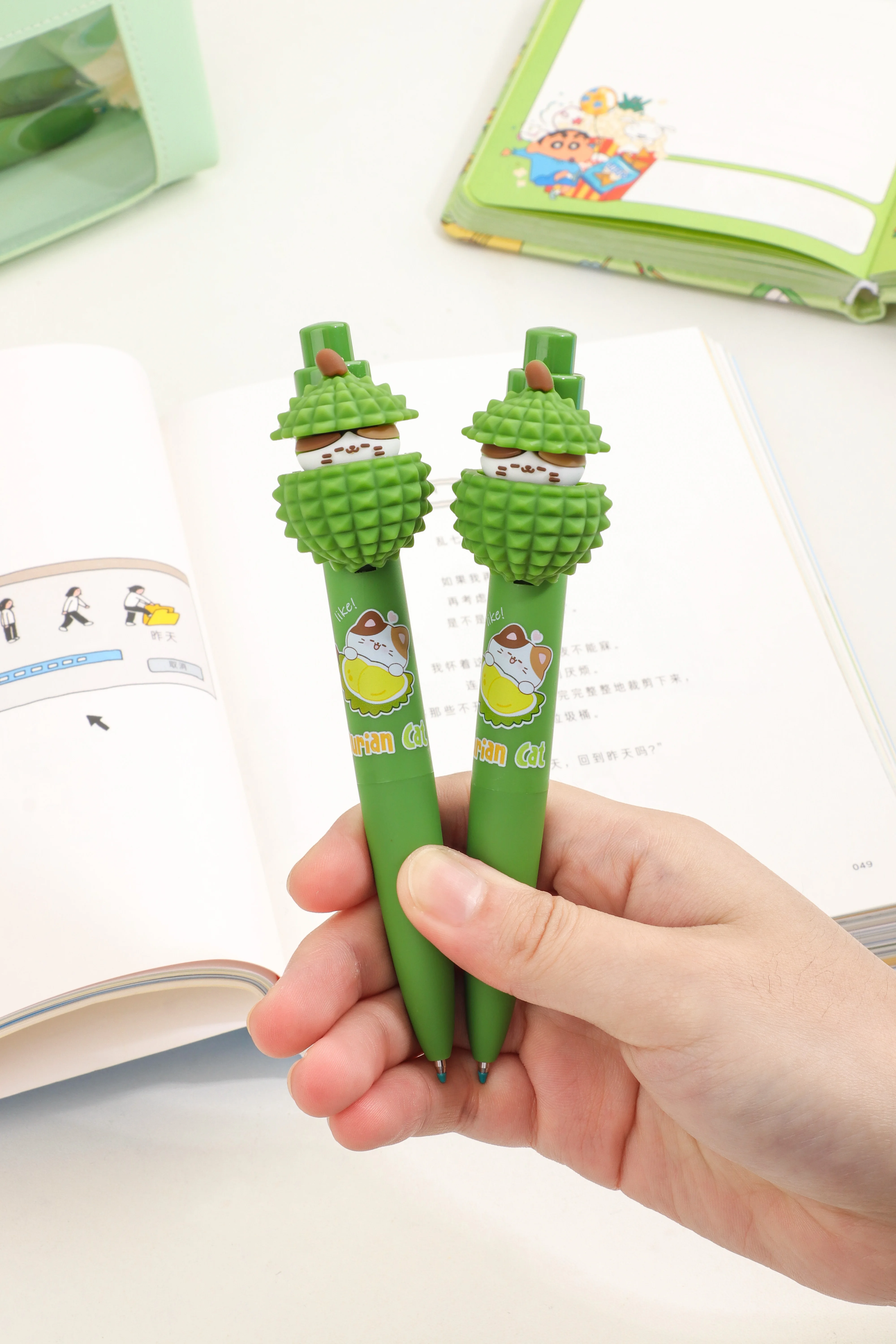 KUKI Creative Novelty Gift Plastic Decorative DIY Beaded Pens Surprise Durian Ballpoint Pens