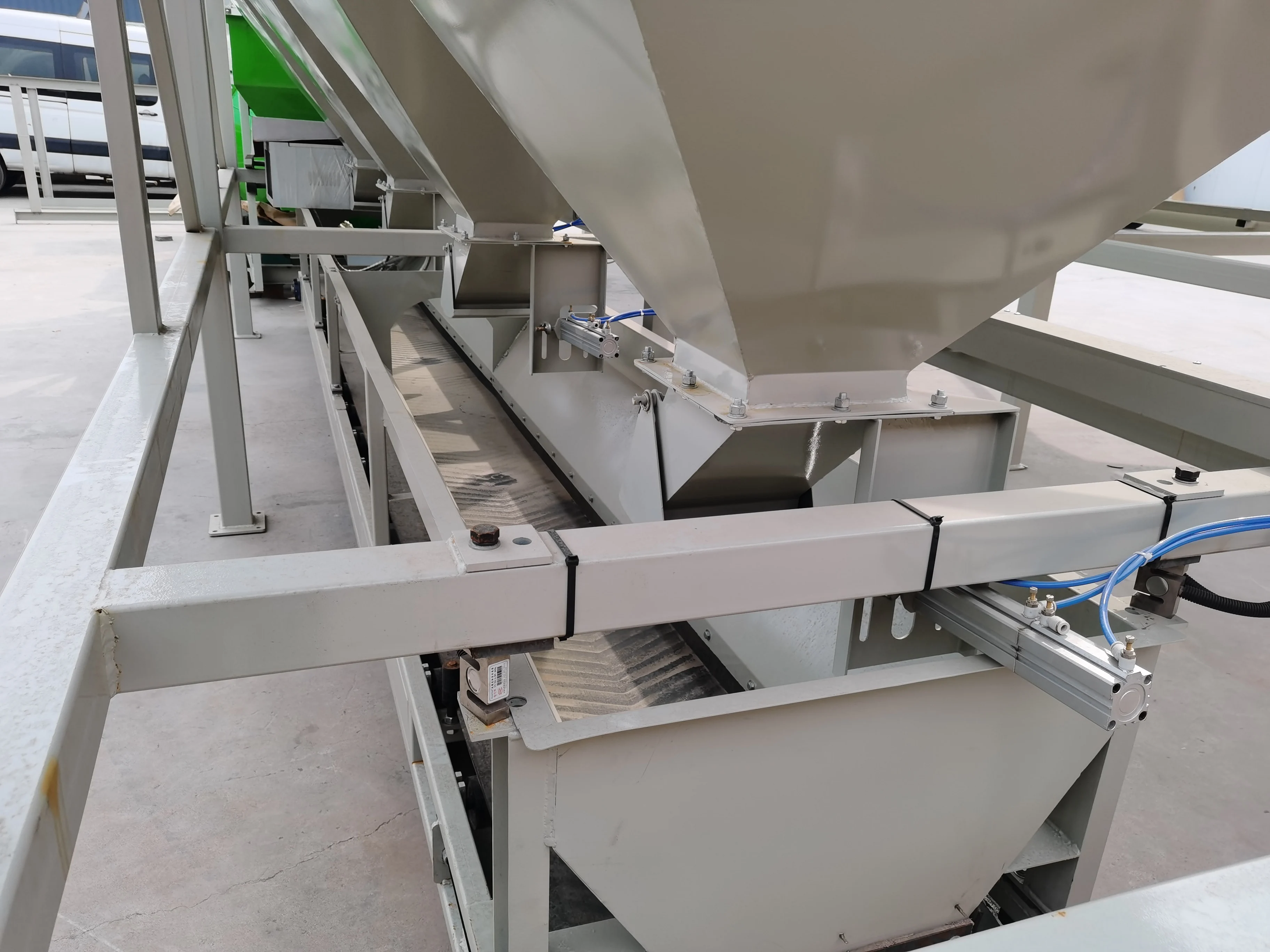 Automatic Multiple Silos Weigh Batching System for Npk Compound Fertilizer Powder