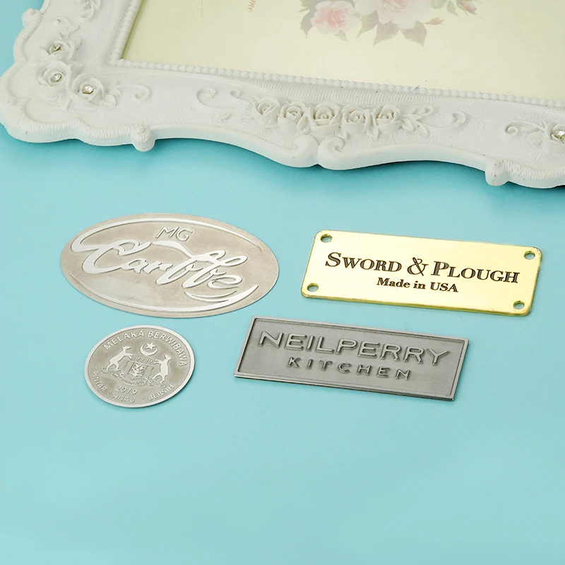 
Europe style gold Oxidized metal brand logo label 