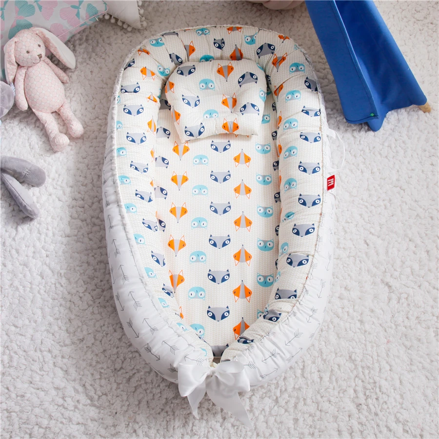 100% Cotton Portable Infant Bassinet Cot Newborn Sleeping Baby Travel Nest Bed Co-sleeping Portable Baby Bed with Pillow