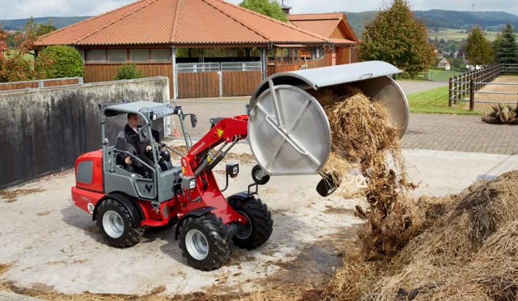 Tractor Loaders Earth-Moving Articulating Telescopic Cheap Mini Tractor Diesel 4x4 Wheel 2.3ton Loaders
