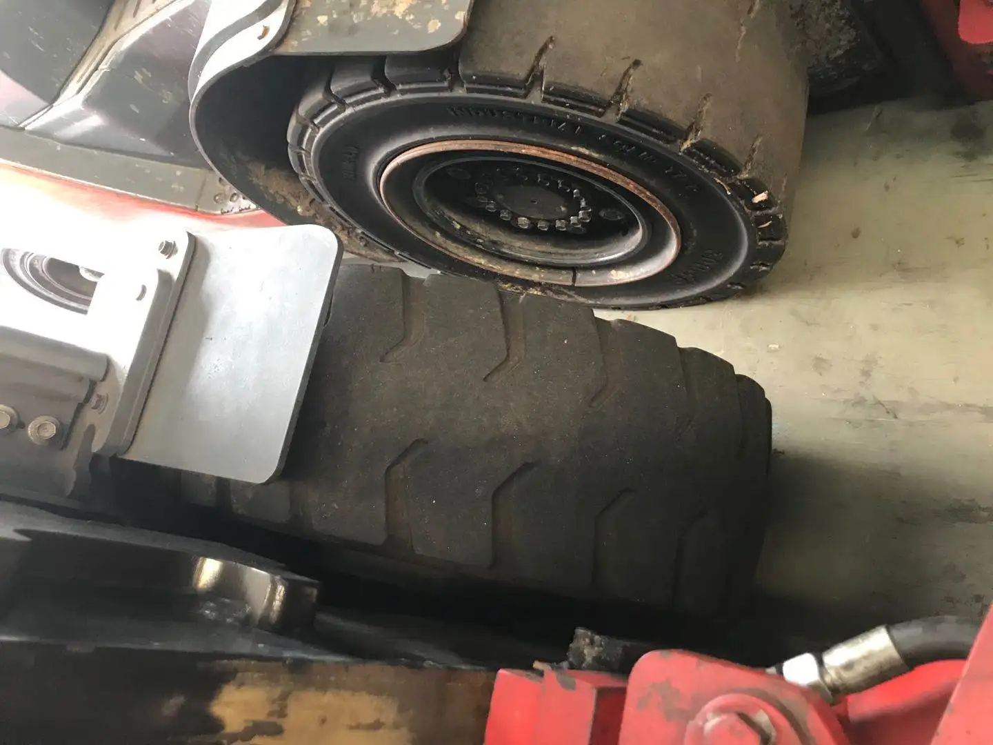 Good Condition 2 pcs Toyota 5Ton Used Forklifts for sale