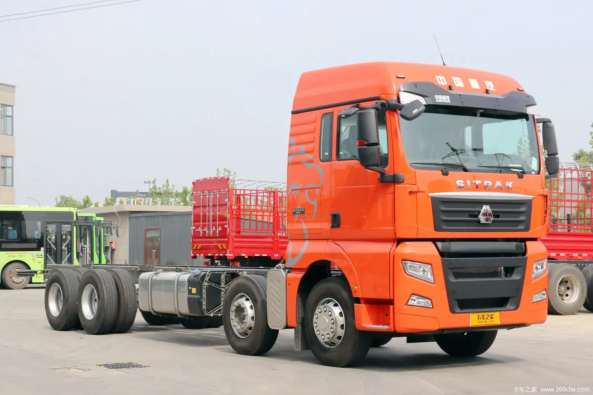 Sinotruk SITRAK G7 540hp New 8x4 Heavy Duty Flatbed Truck Euro6 Diesel Fuel With 12 Wheels Automatic Manual Left Fence Warehouse