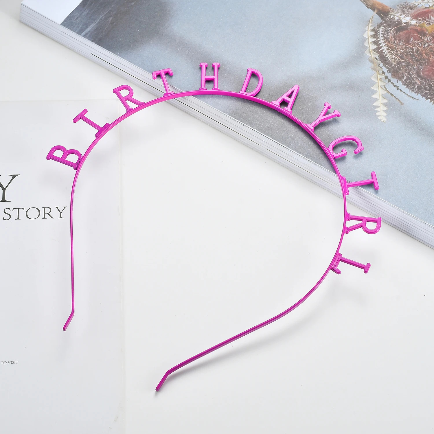 FG001 оптовая продажа горячая Распродажа сплав с буквенным принтом на день рождения для девочек, повязка на голову, недорогая детская лента для волос аксессуары для вечеринки в честь Дня 6 видов цветов подарки