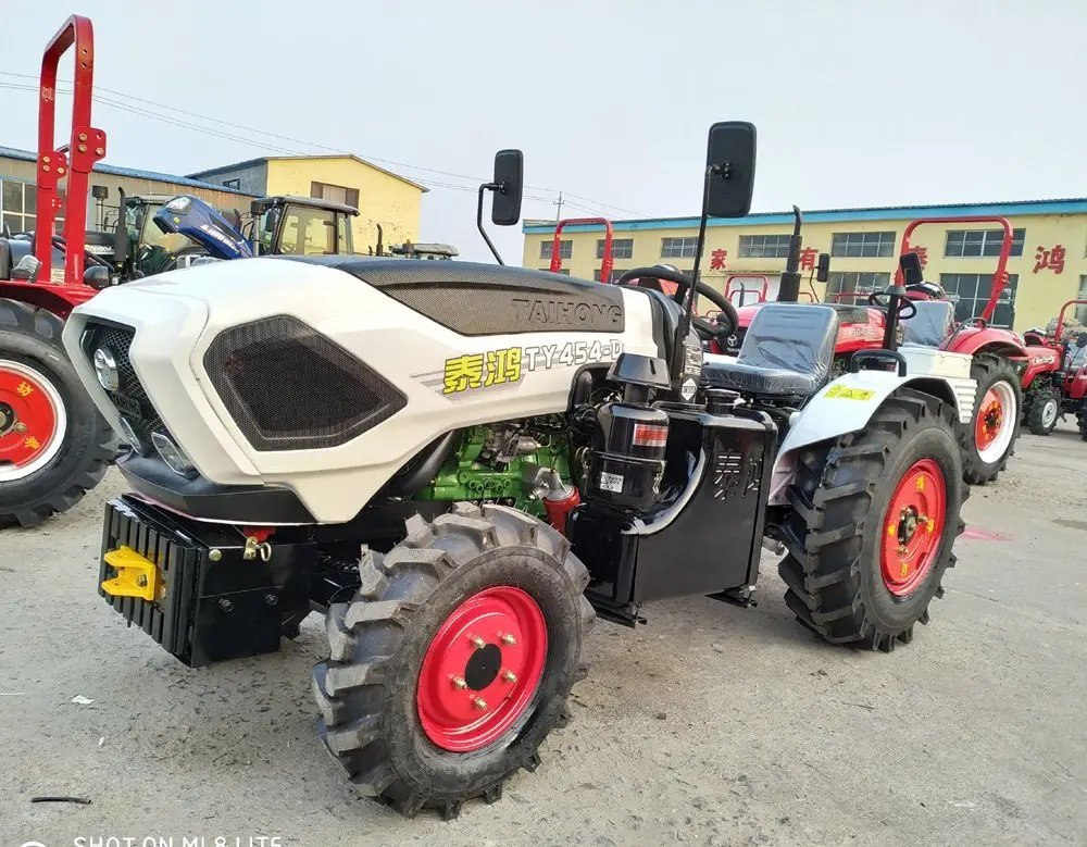 China Small Agricultural Machinery Mini Tractor 25HP 30HP 35HP 40HP QS Series Wheeled Tractor With Rotary Tiller With Low Price