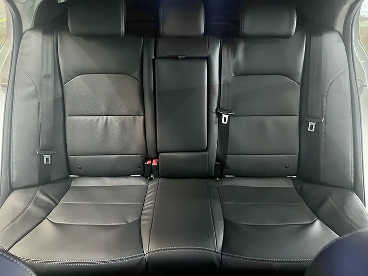 Б/у Geely Dihao (Emgrand) EV 2018 модель EV450 прогрессивное издание новые энергетические транспортные средства циркулирует автомобиль