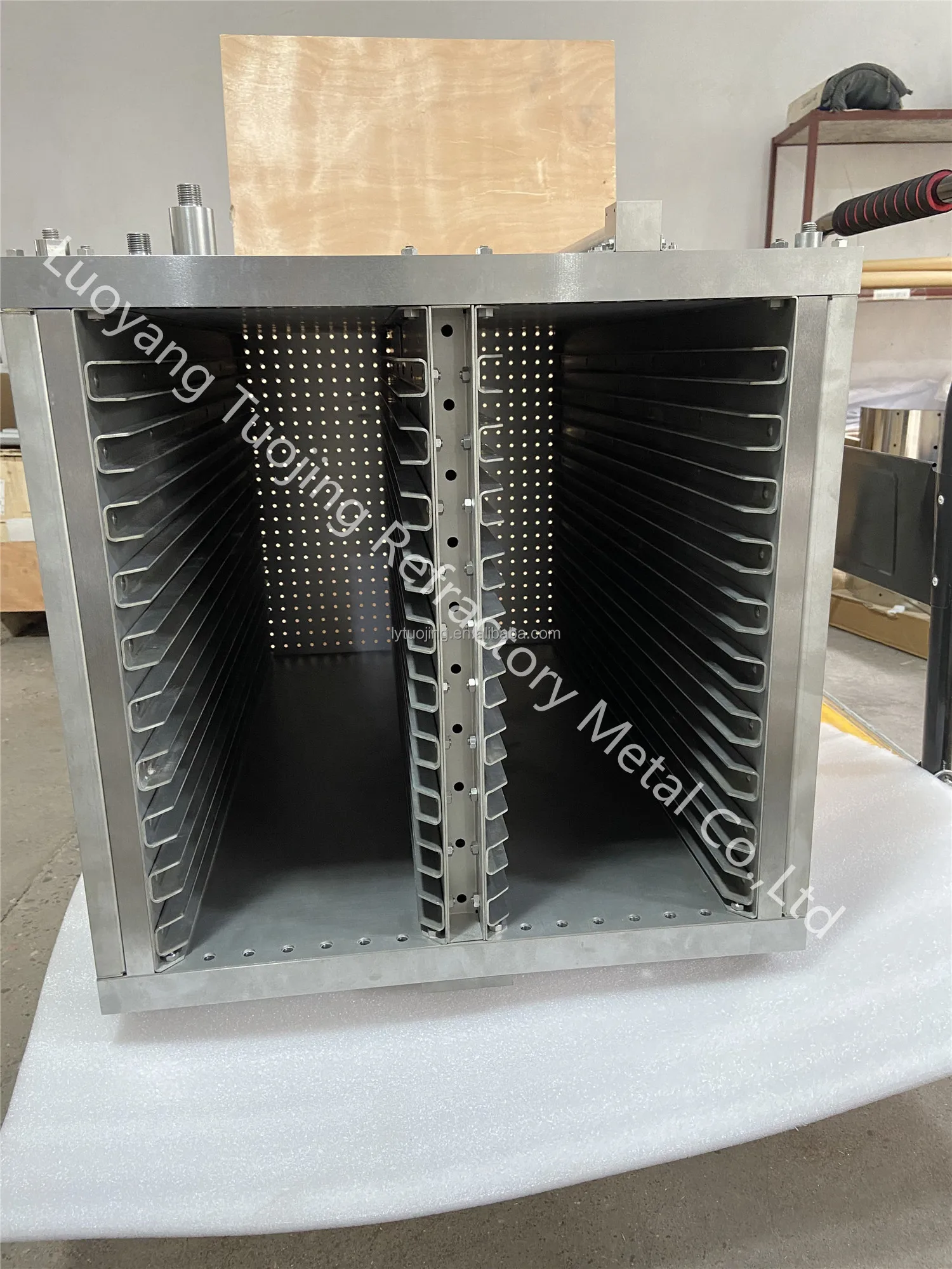 Molybdenum basket molybdenum carrier tray MoLa furnace element