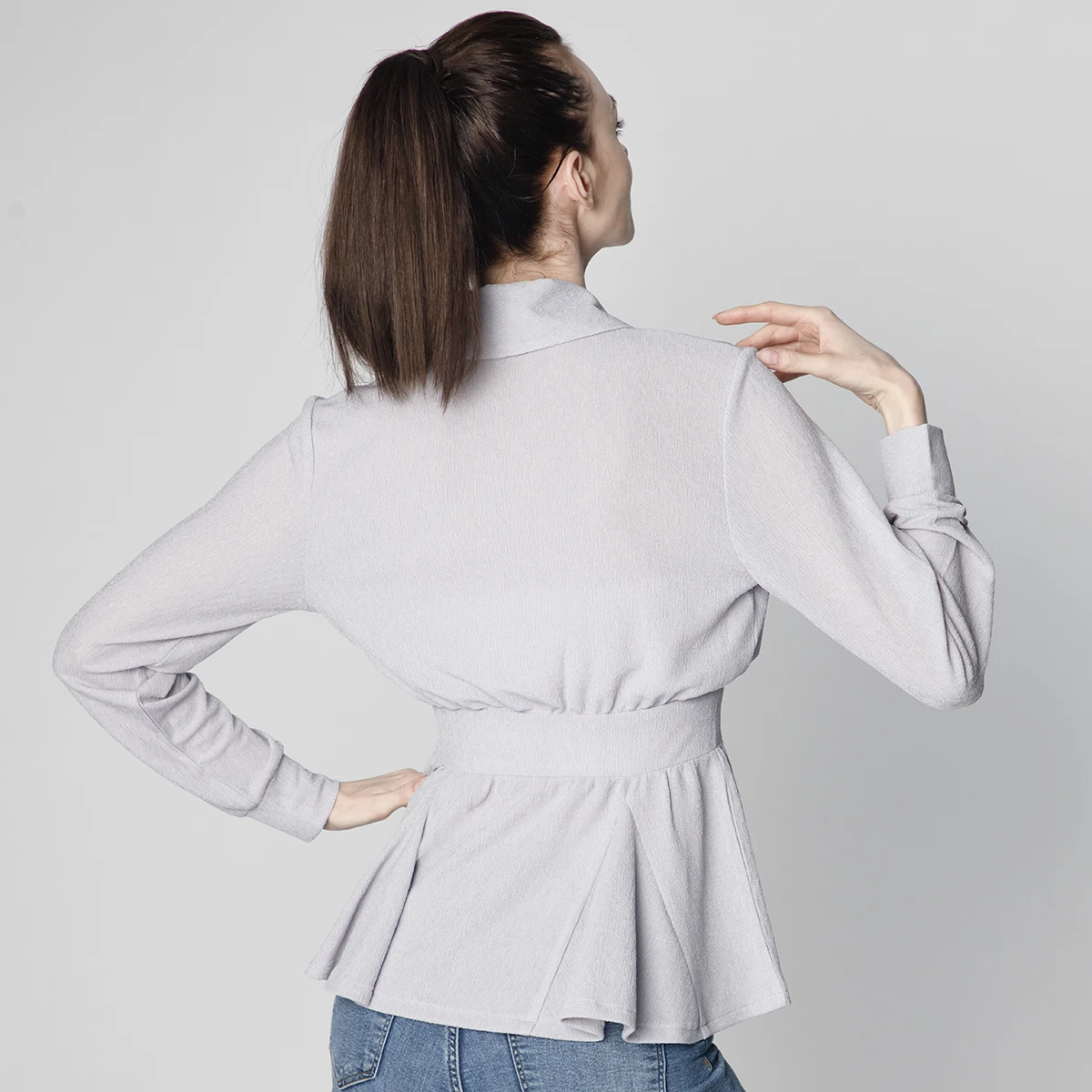 LADIES CASUAL FASHION REVERSE COLLAR FRONT RUFFLE BUTTON OPEN LONG SLEEVE BLOUSE SHIRT
