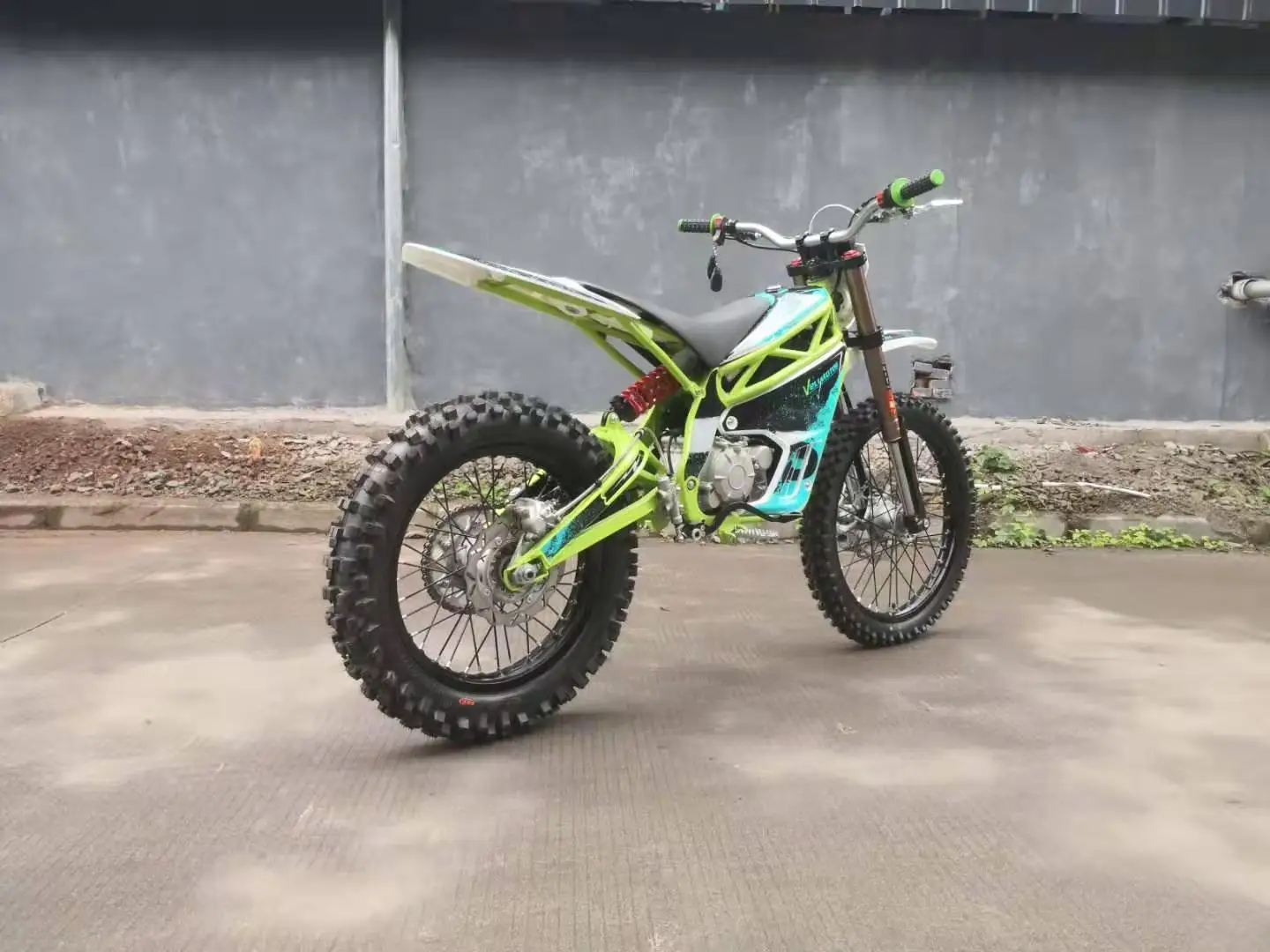  Прочие детали для взрослых Electrique 79V 12000W Moto Enduro фара электровелосипеда в Мотокросс питбайк грязь Байк способный преодолевать Броды рама Электрический