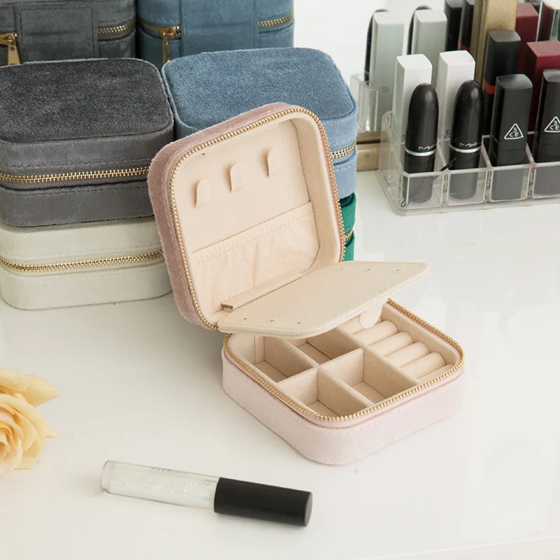 Лидер продаж дорожная зеленая бархатная квадратная шкатулка для ювелирных изделий хранения серег ожерелий