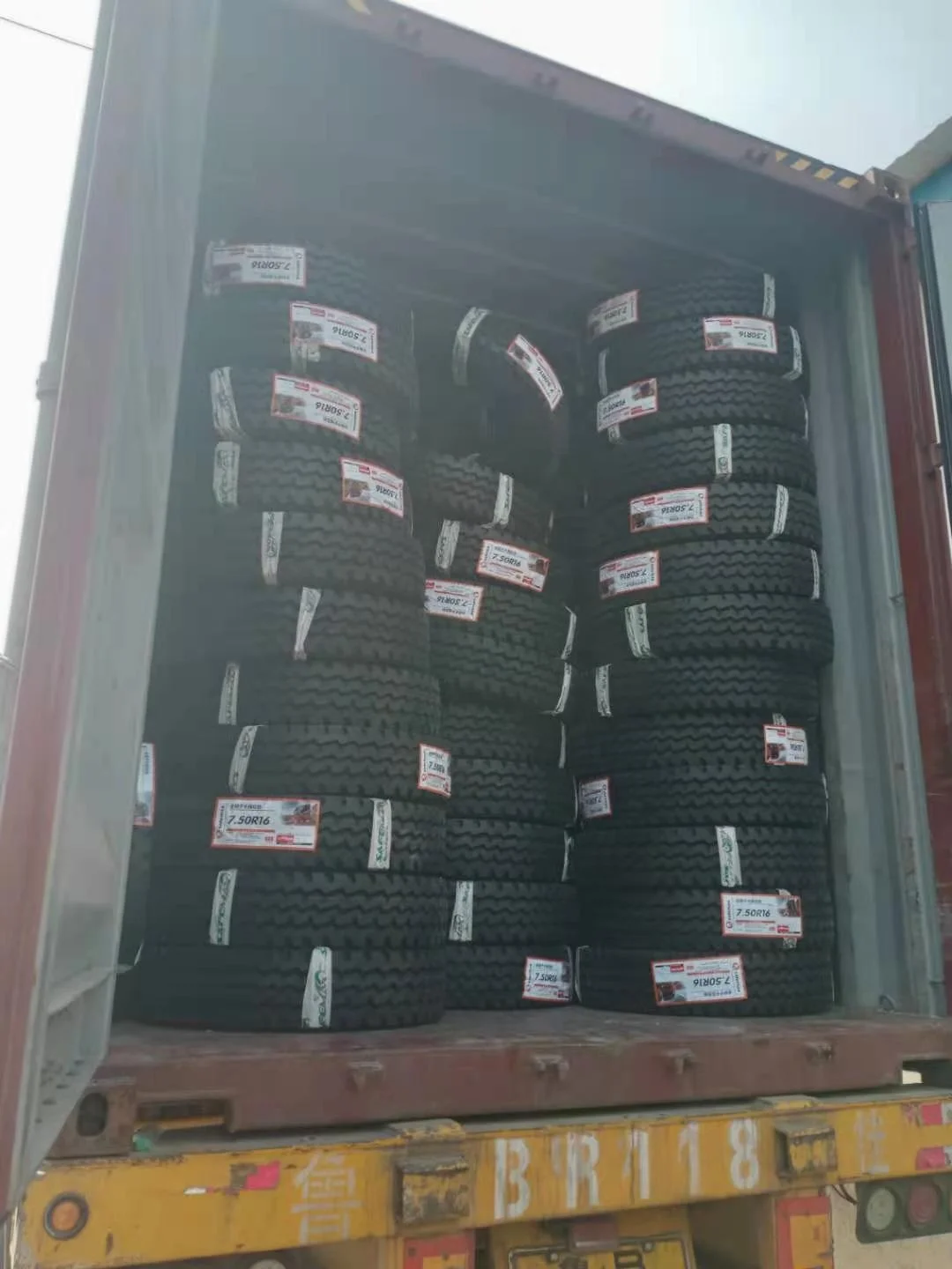 Other wheels Safemax Tire Truck and Car China Factory Quality Supplier 385/65R22.5
