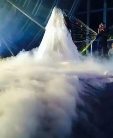 3000w low lying fog machine water base smoke machine  DMX512 control and remote control with Flight Case