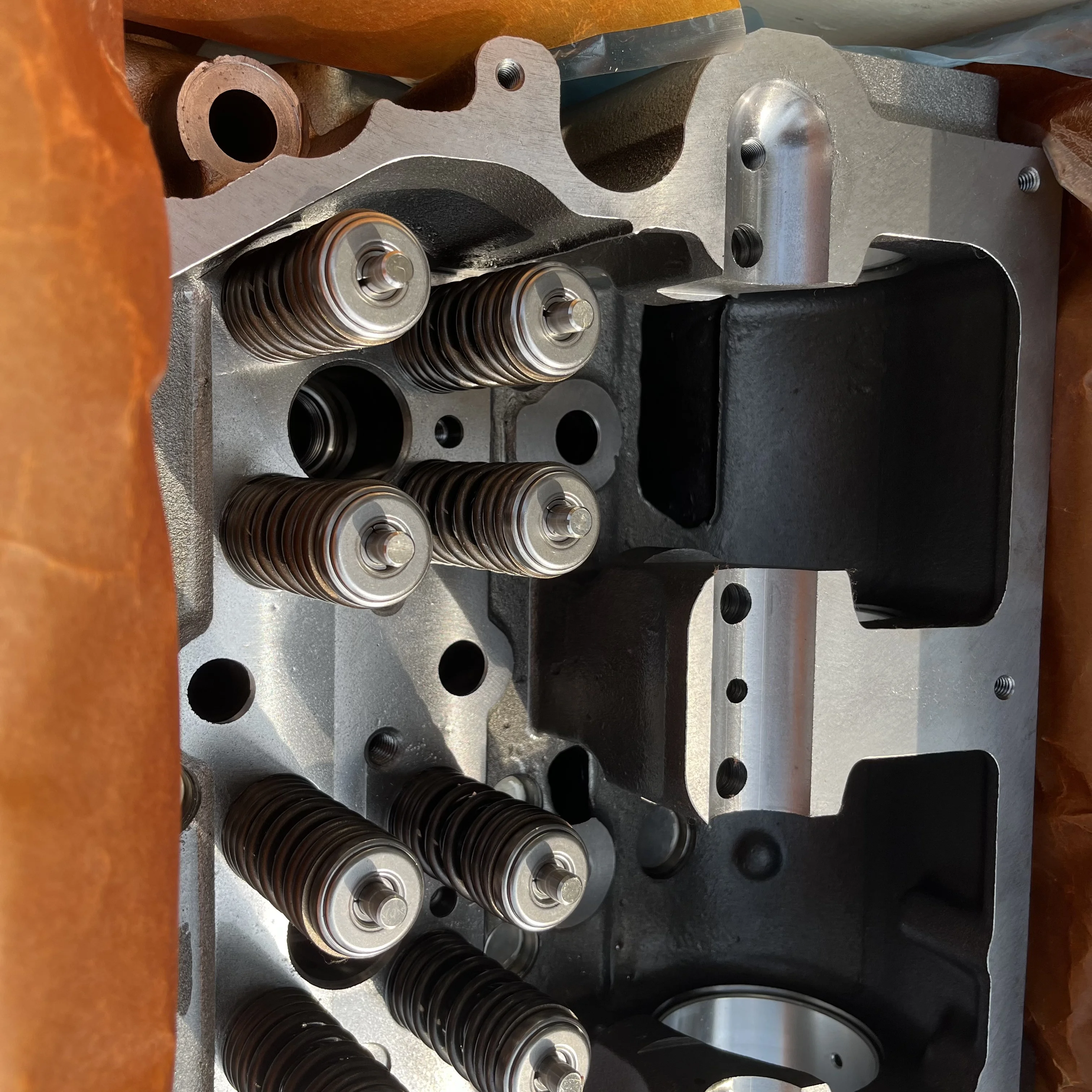 CAT 3406 3406E C15 Engine Parts Cylinder Head Cylinder Block Crankshaft 223-9250 2239250 175-3617 152-7582 216-5582 2274239
