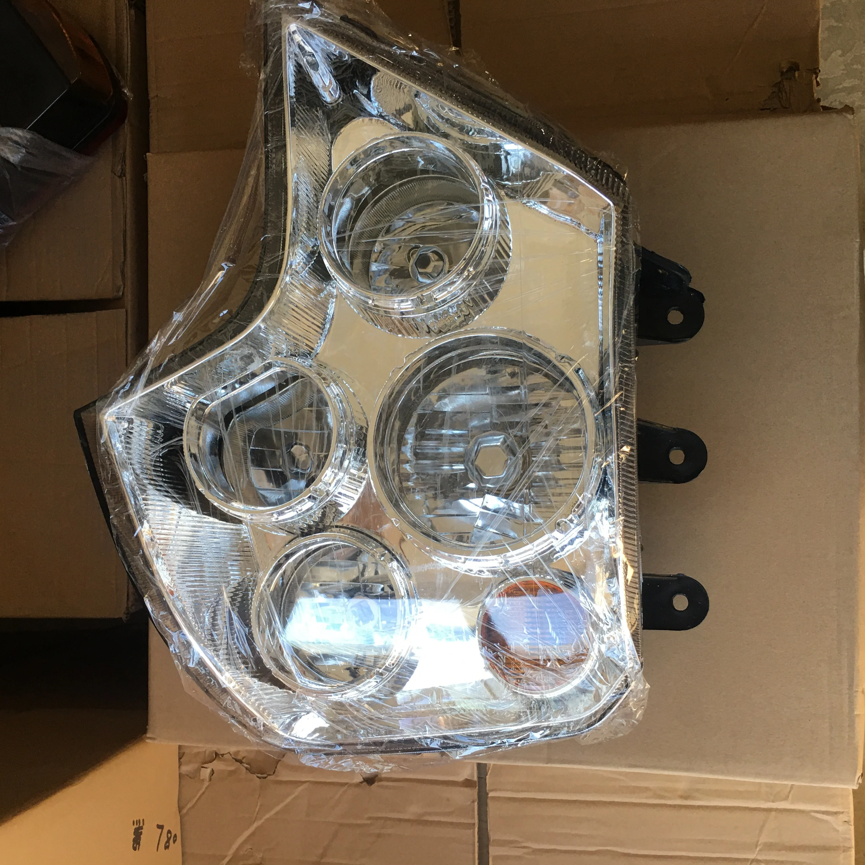 Heavy Truck Headlight WG9925720002 for SINOTRUK HOWO A7