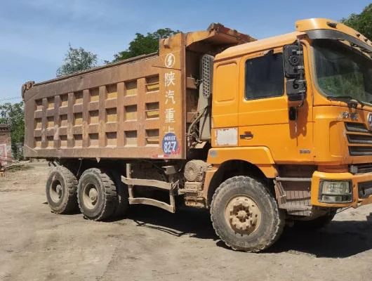 Weichai engine Shaanxi Automobile Delong F3000 heavy truck 380 horsepower 8X4 7.6 meters used tipper trucks