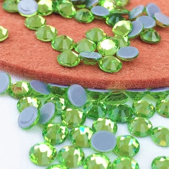 Wholesale Mix Size Strass Flatback Crystal Stone Color Glass Nail Rhinestones 1400 Rhinestones for Nail