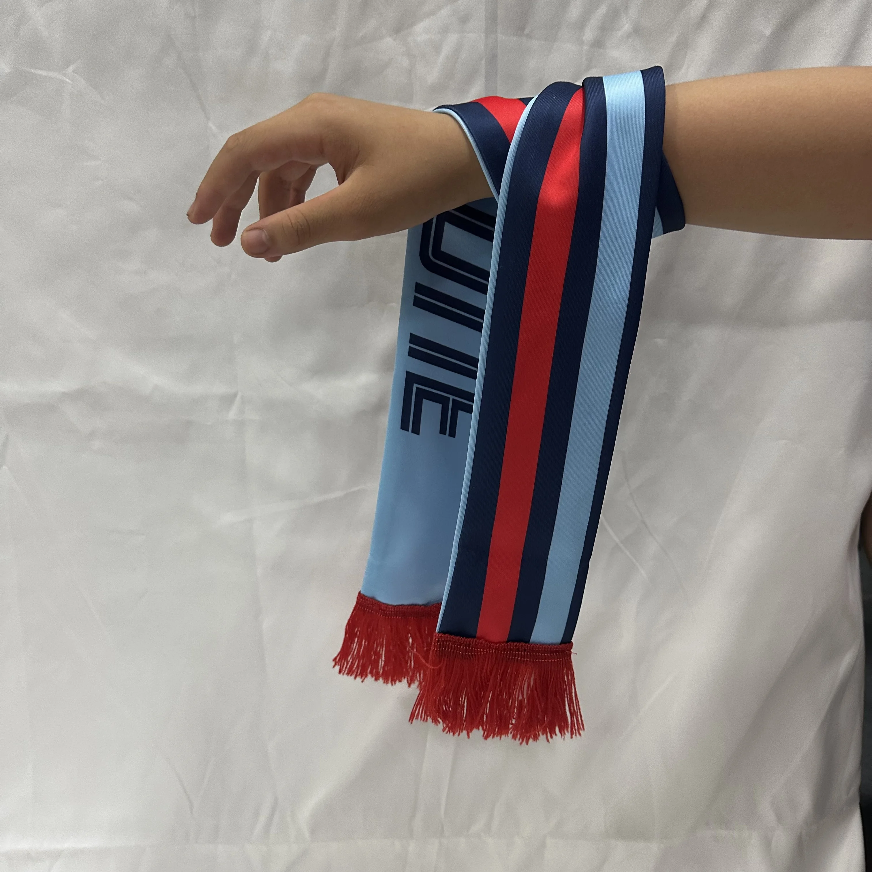 custom mini  polyester  design printing muffler and  Silk Digital Print Football Team Scarf