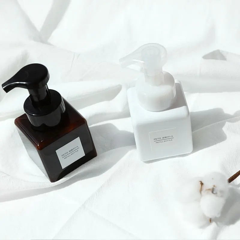 Wholesale 250ml cosmetic foam soap bottle foaming pump bottle