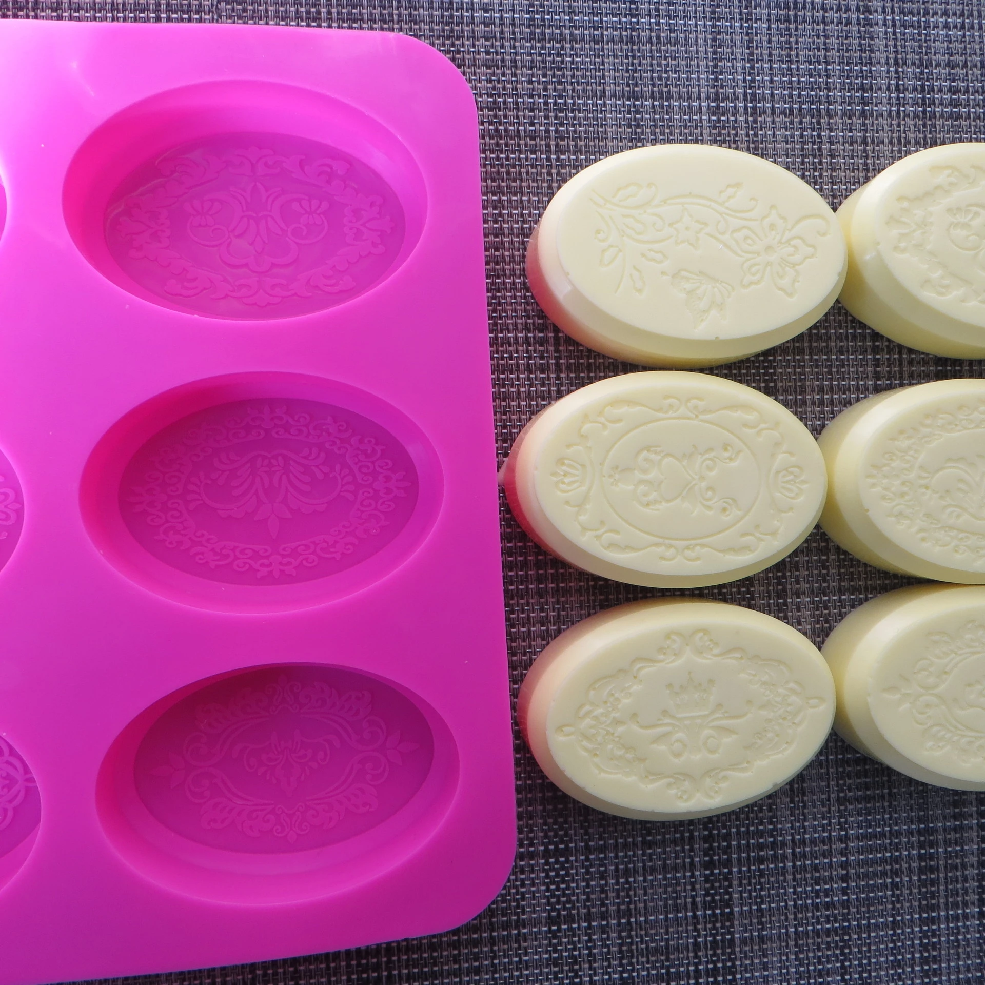 Wholesale Handmade Silicone Soap Mold 6 Mixed Patterns Oval shape Soap Moulds for Soaps Making Silicon Mold