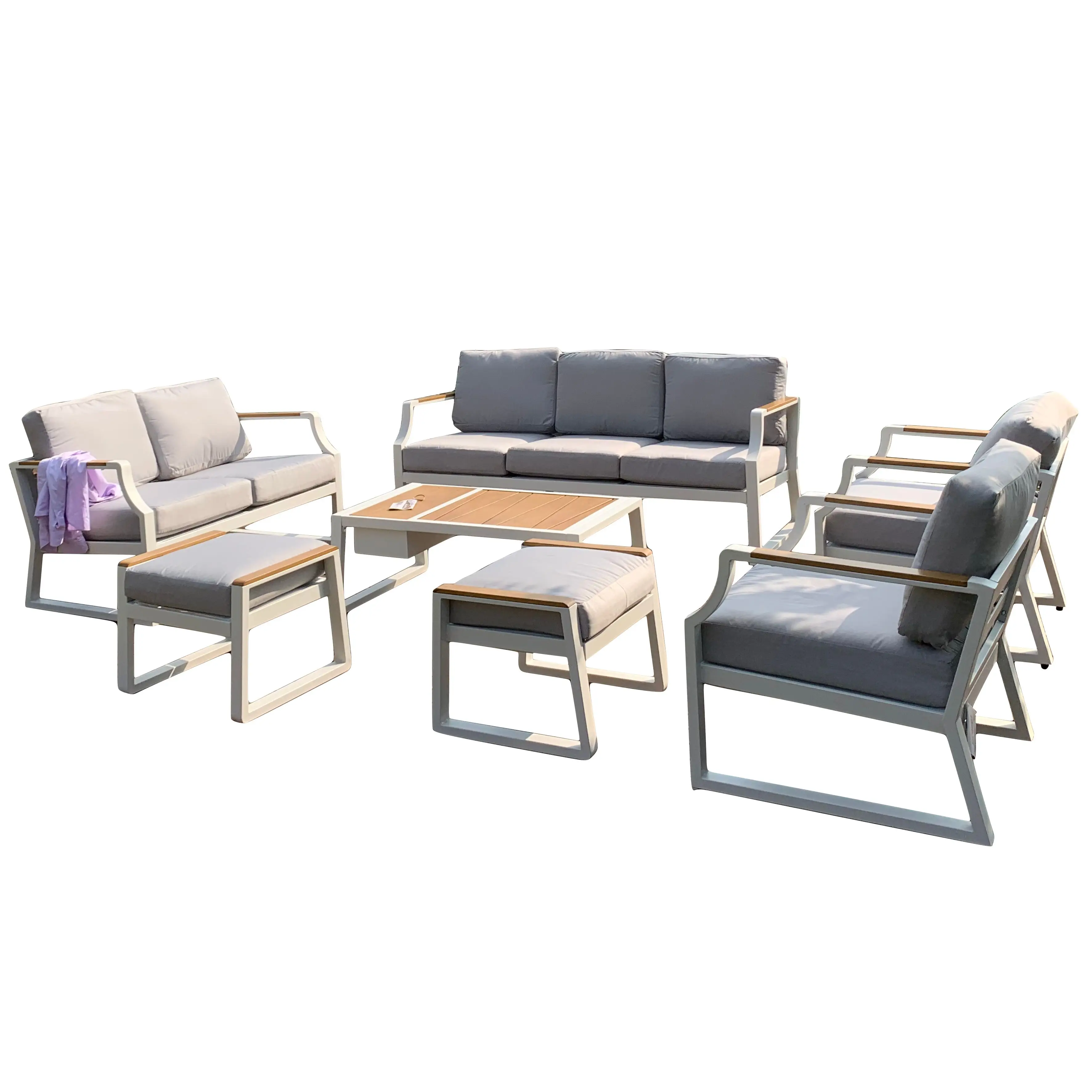 High Quality Waterproof Outdoor Table And Chair Set PE Rattan Garden Furniture Set