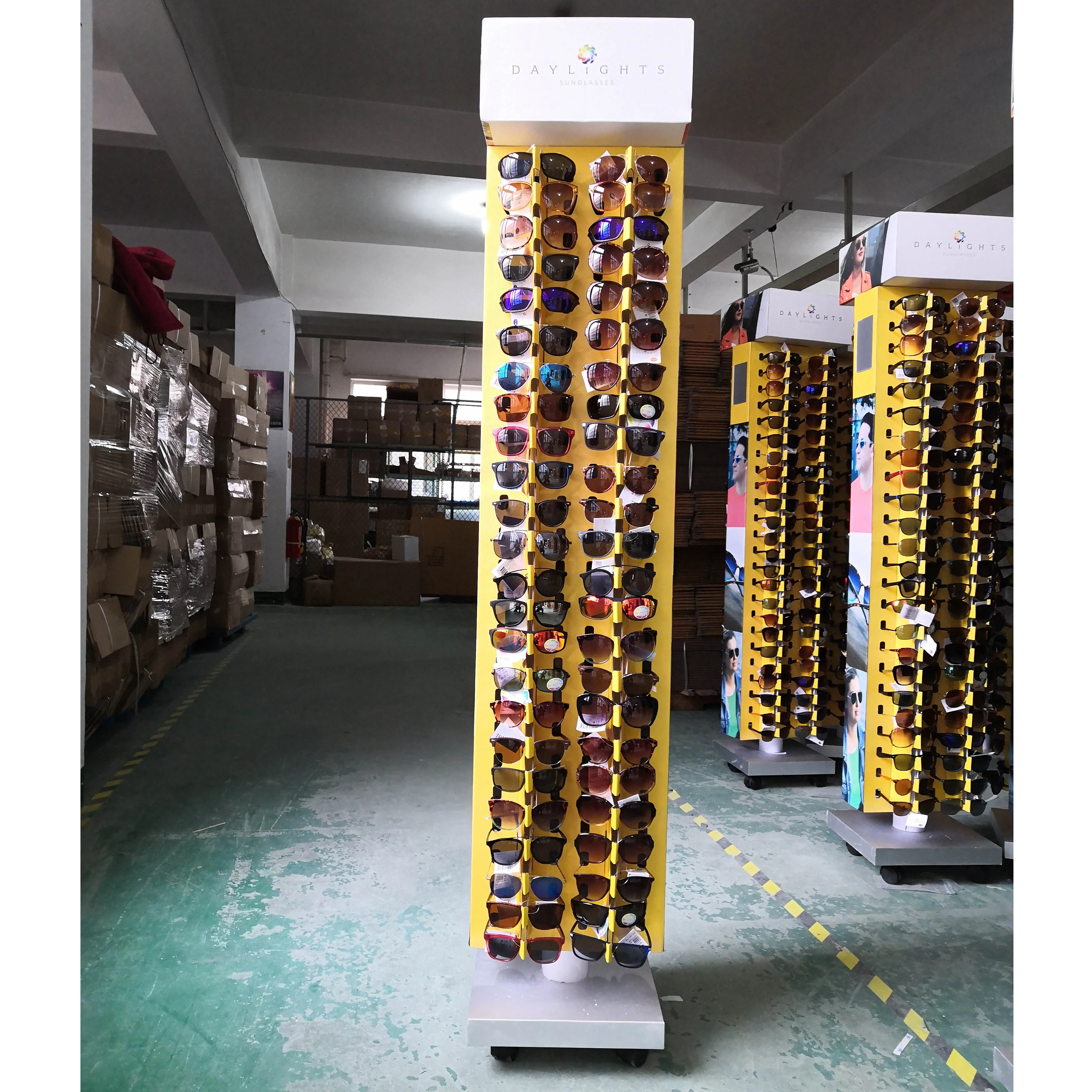 EUGENIA фабрика изготовленный на заказ бумажный Pegboard солнцезащитные очки Slatwall очки полка дисплея витрина для солнечных очков стеллаж для выставки товаров