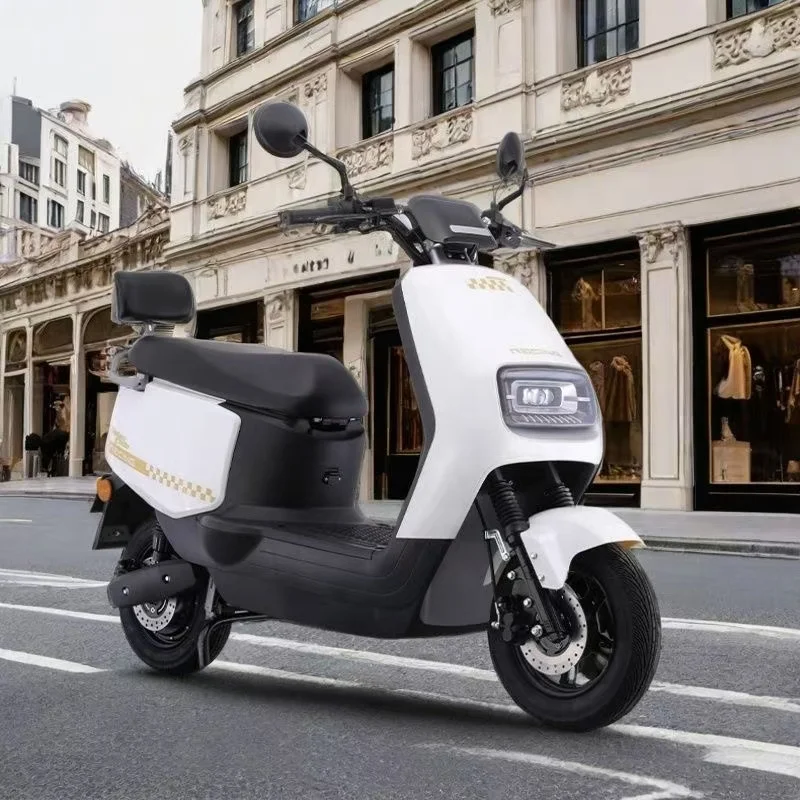 Wholesale Customized Tianneng Battery Electric Scooter Quality Chinese Product for Touring Motorcycle Use