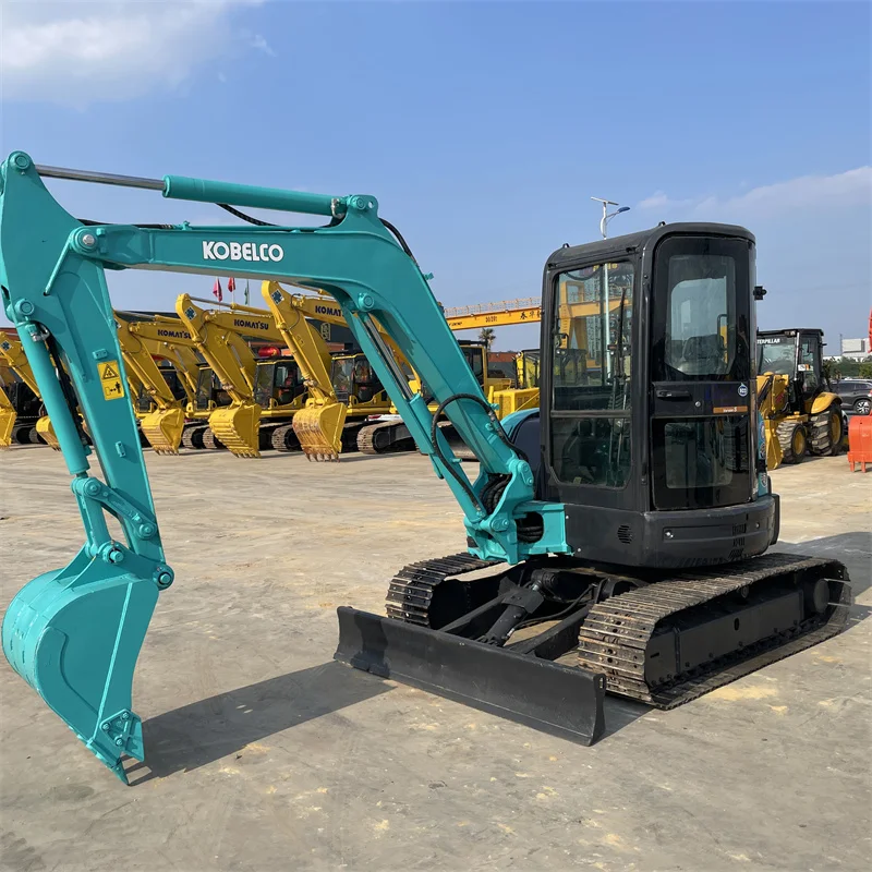 Красивая цена подержанный экскаватор Kobelco SK55sr 5 тонн 60 75 120 для продажи