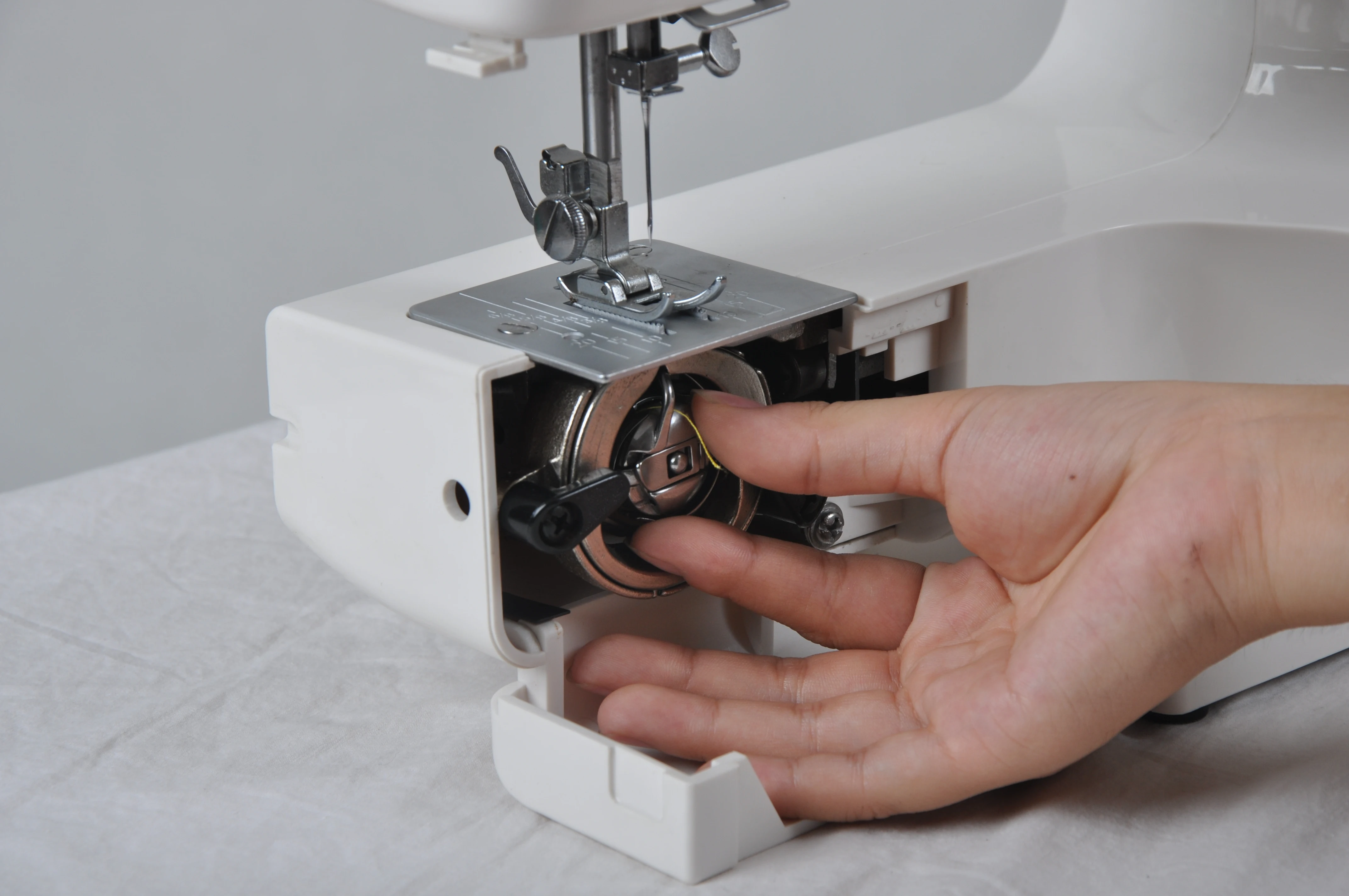 6224 Electric Treadle Sewing Machine Practical Multi-Function Portable Automatic Household Professional Garment New 220V Motor
