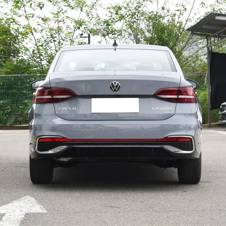2024 High Speed Vw Lavida Naturally Aspirated Engine 1.5l Automatic Version Car New Gasoline 4-Door 5-Seater Sedan Petrol Cars