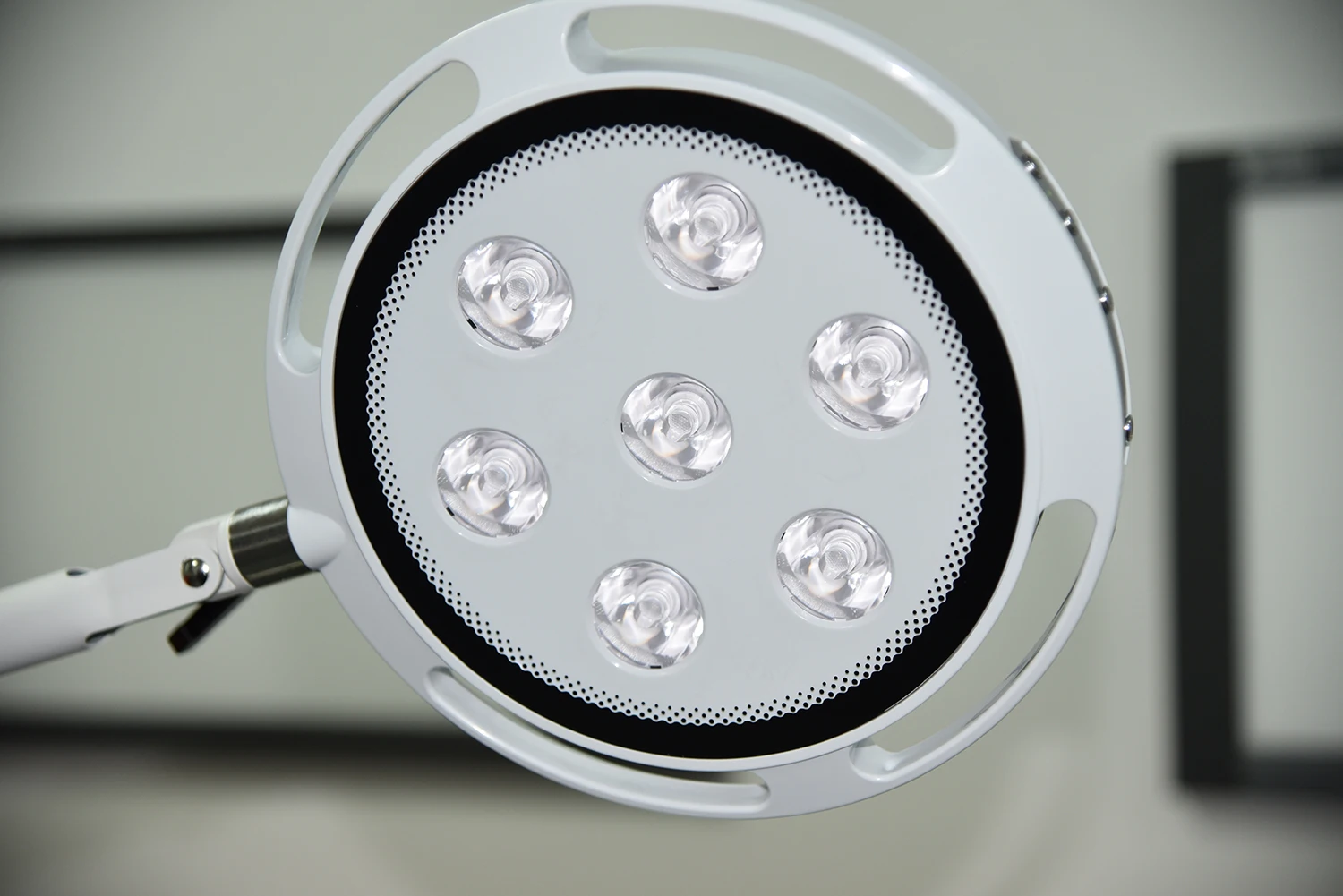 Портативная Медицинская осмотровая лампа хирургическая светодиодная Операционная мобильная бестеневая