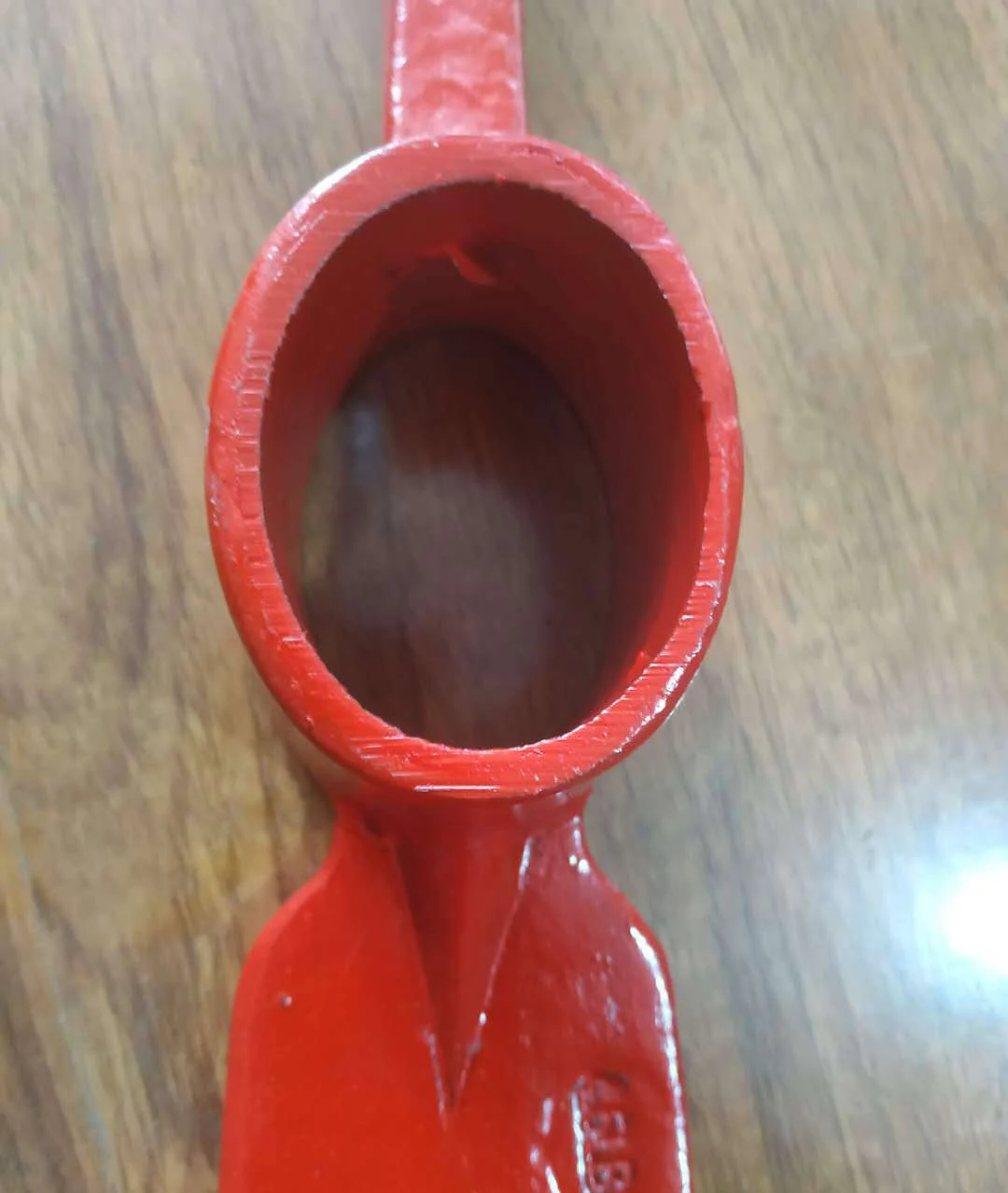 Southeast Asia Market sharp pickaxe and shovel Agricultural Pickaxe Construction Project good quality pickaxe