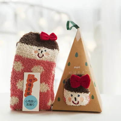Wholesale Christmas Socks 2021 Winter Funny Holiday Gift Box Christmas Gift Socks Fluffy Women Christmas Fuzzy Socks