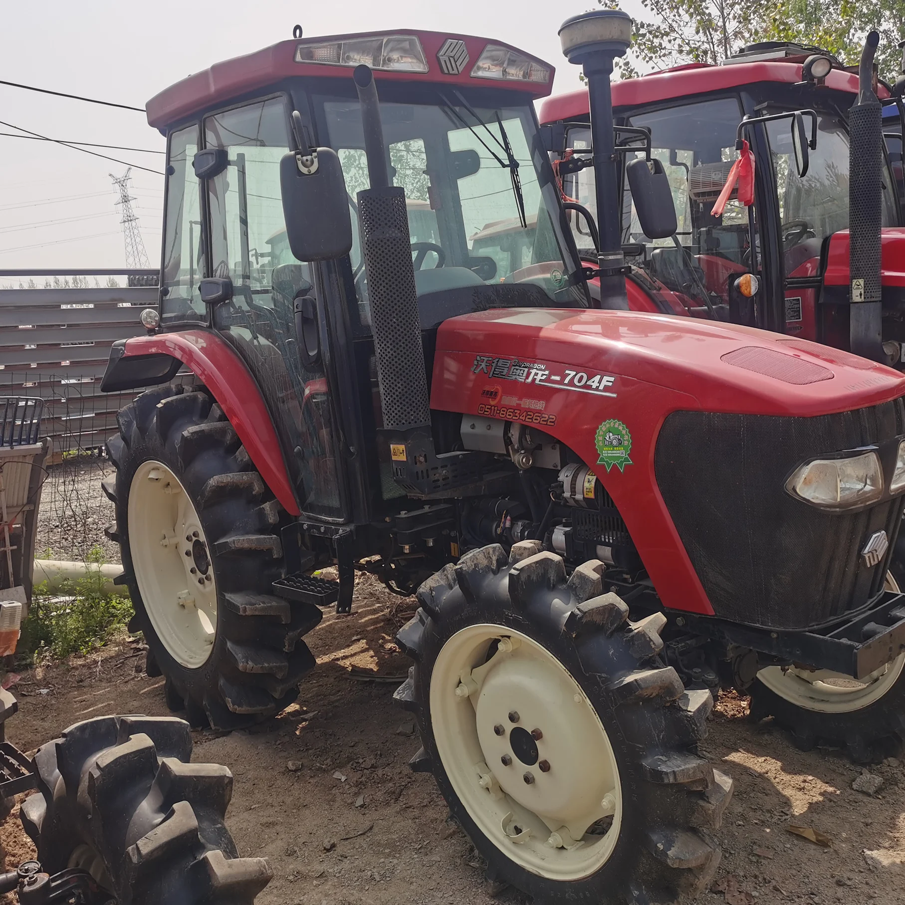 Сельскохозяйственная техника 50HP 60HP 70HP недорогие сельскохозяйственные тракторы на продажу по заводской