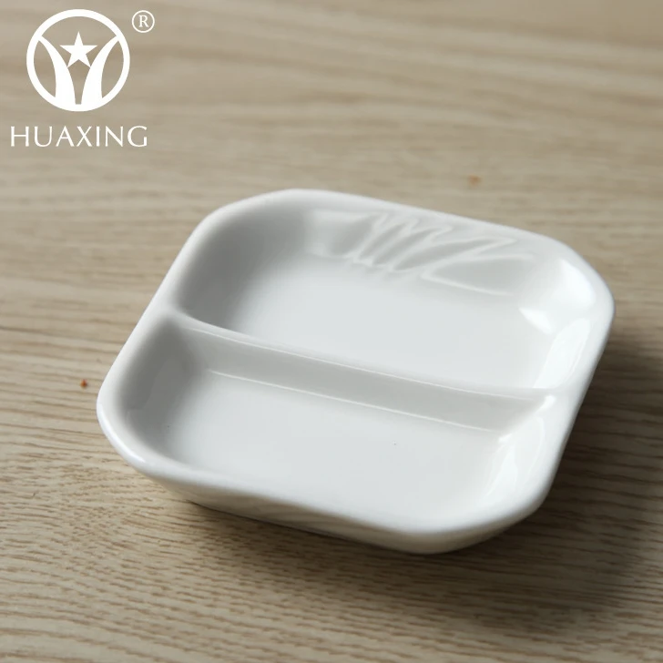 Seasoning dish ceramic pure white soy sauce dish creative Japanese household soy sauce and vinegar dish hot pot Japanese and Kor