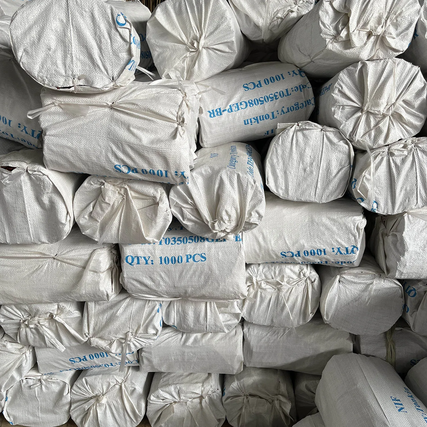 Eco-Friendly Color Dyed Tonkin Bamboo Raw Materials Stakes for Orchid