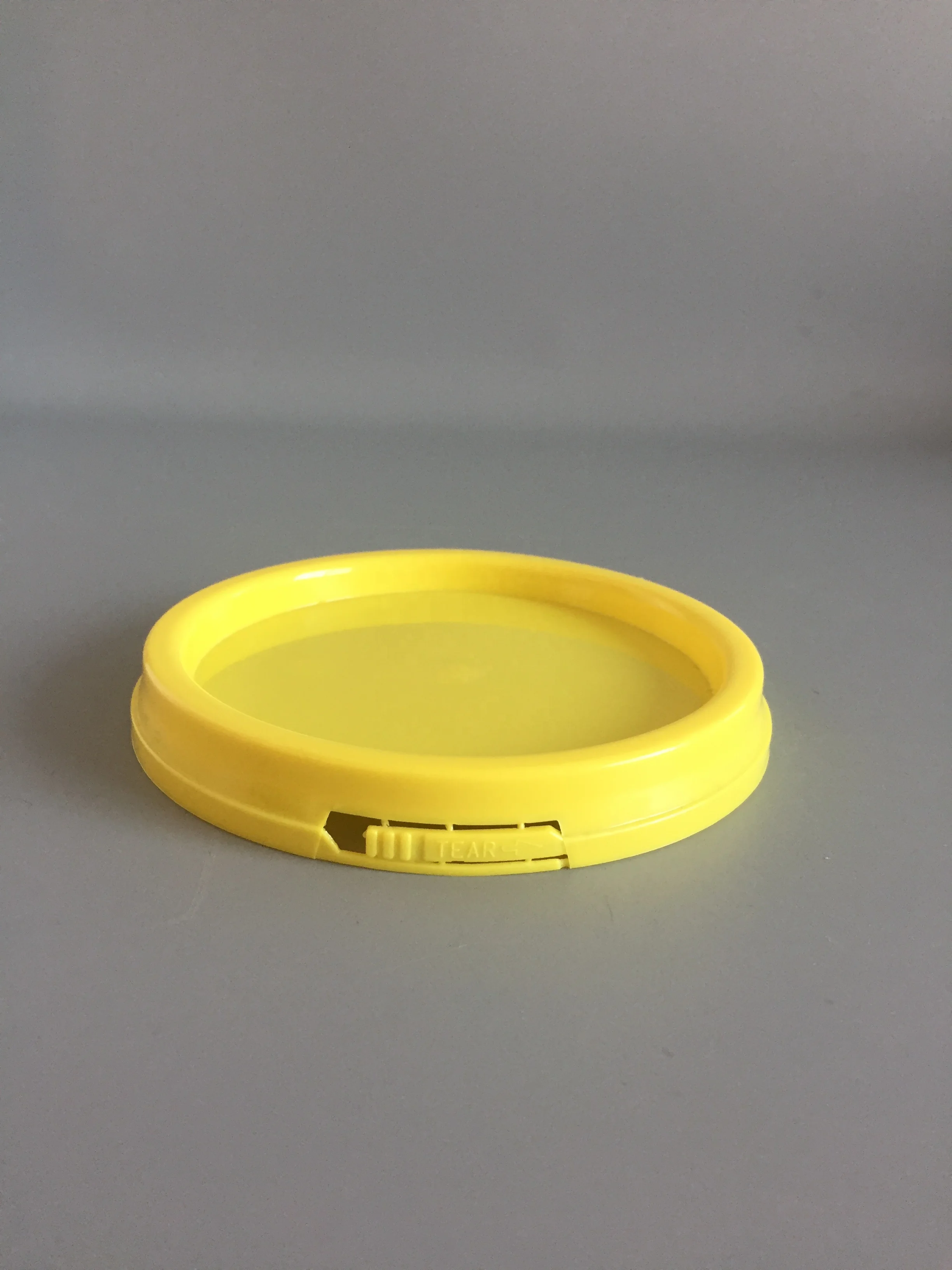 small round plastic containers honey plastic pails with lids