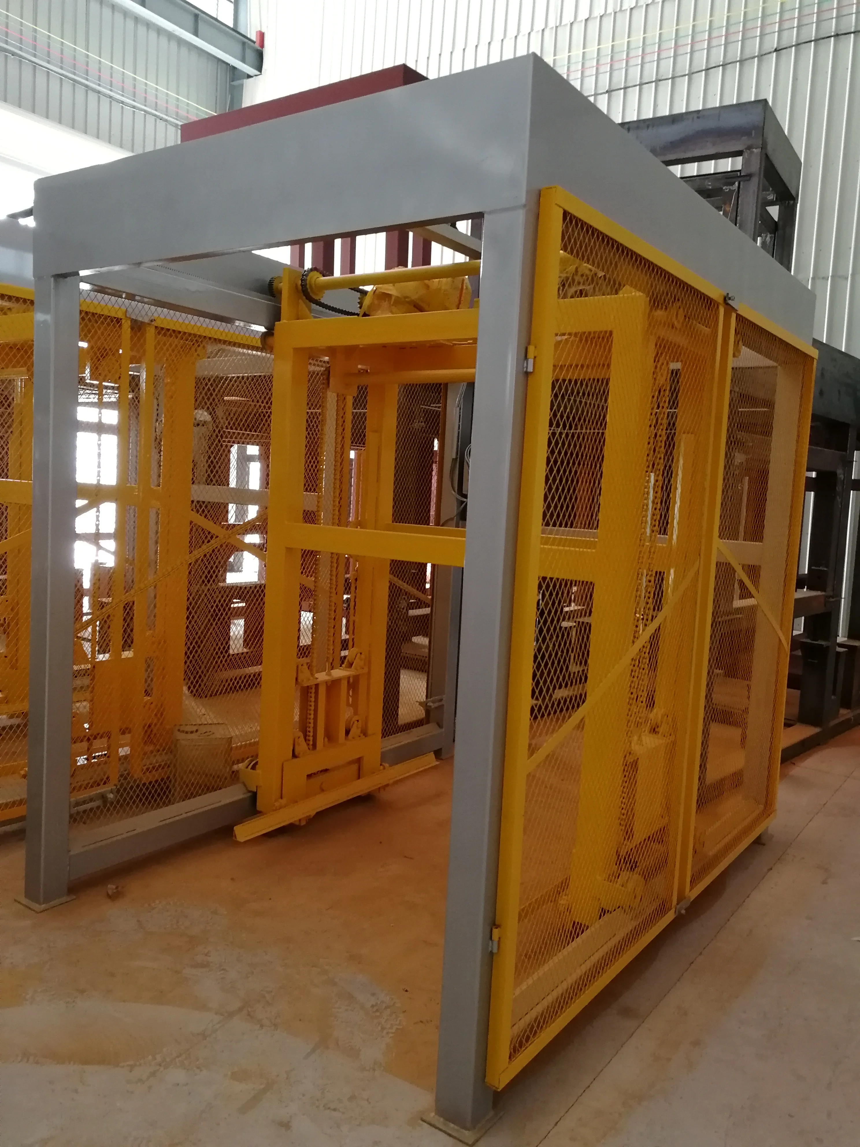 High quality QT10-15 concrete interlocking block making machine mold D